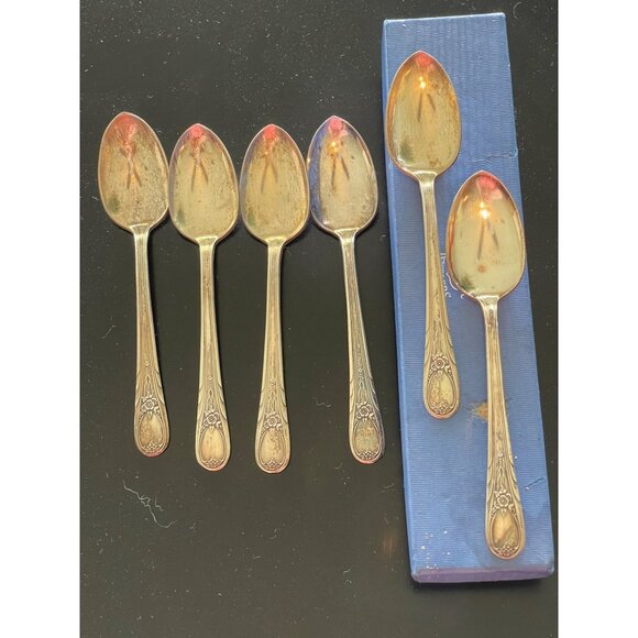 Newport Silver Plated Demi-Tasse Spoon Set Vintage Monogram Area - Picture 2 of 10